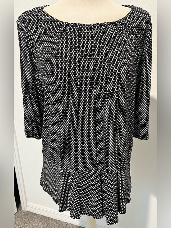 Liz Claiborne Tops - Liz Claiborne Black and White Geometric 3/4 Sleeve Career Blouse
